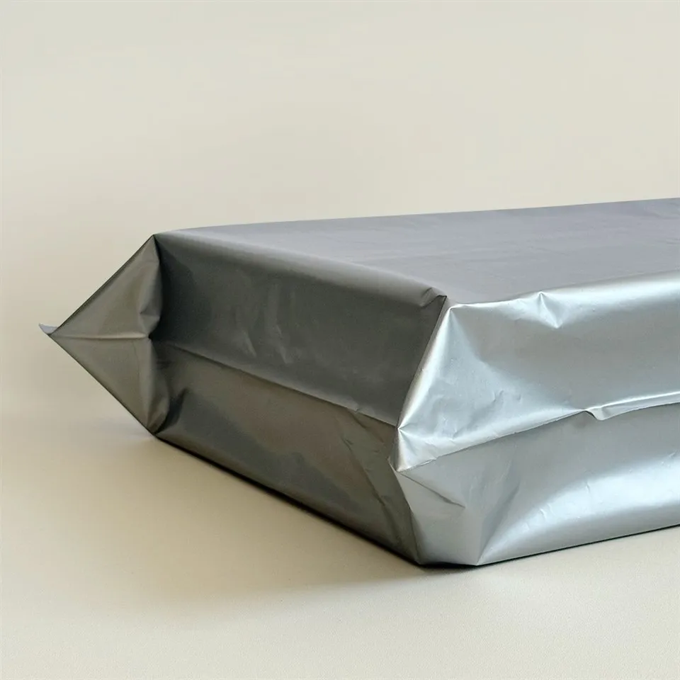 medium postage bags